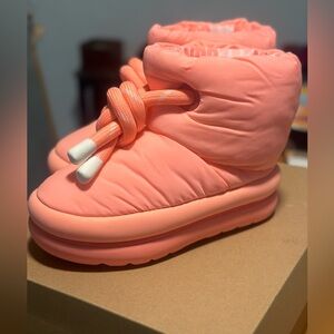 UGGS Puffy Short Bootie NEW in Box